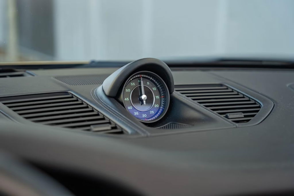 Porsche 992 Heritage Design Edition