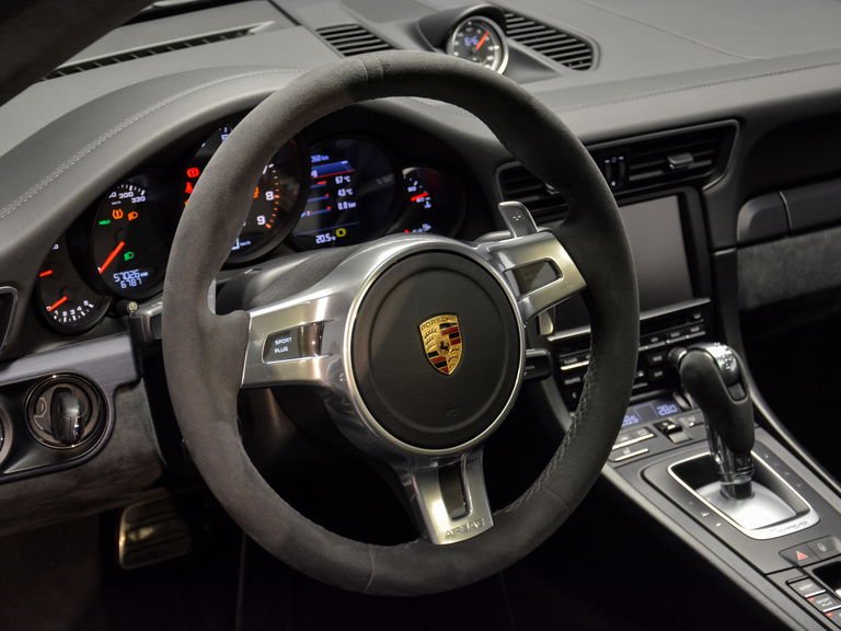 Porsche 991 Carrera GTS