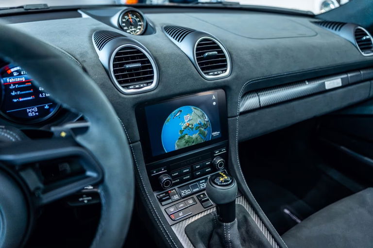 Porsche 718 Spyder RS