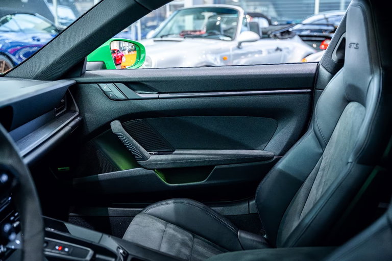 Porsche 992 Carrera GTS