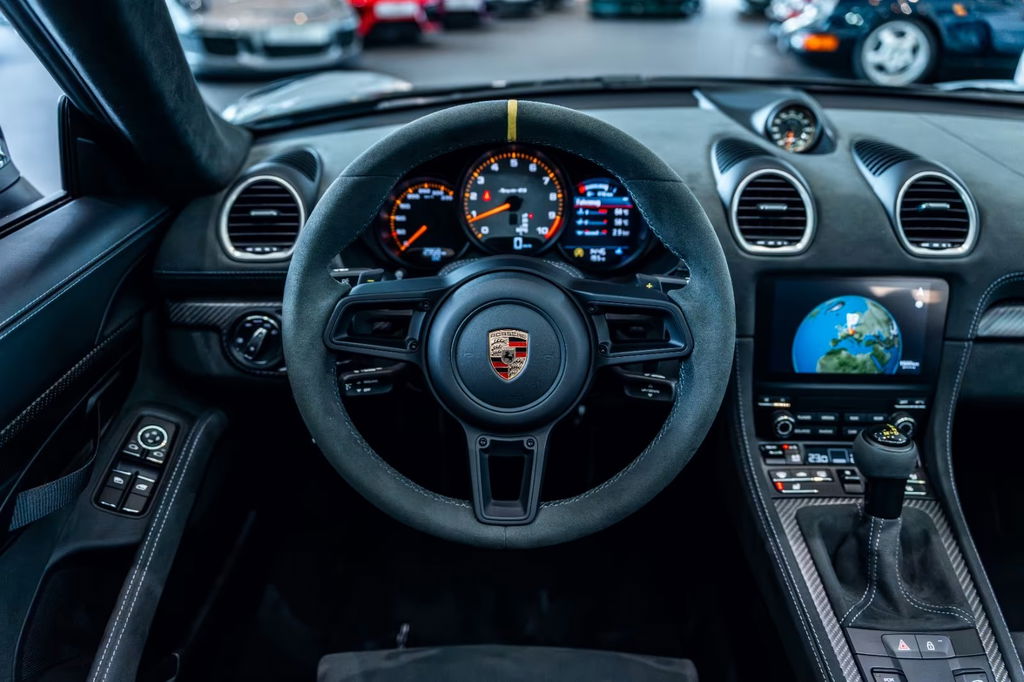 Porsche 718 Spyder RS