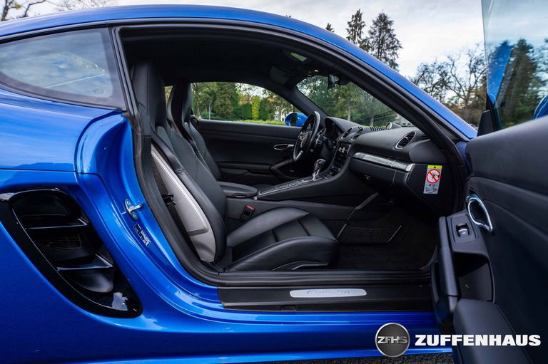 Porsche 718 Cayman