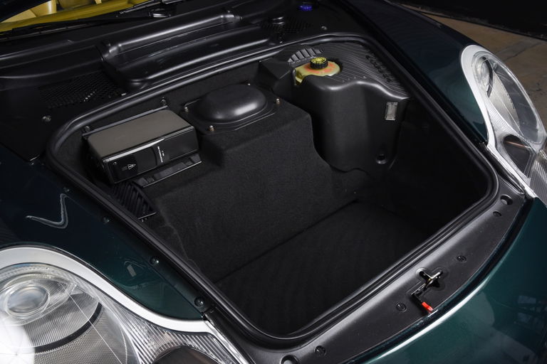 Porsche 996 Carrera 4