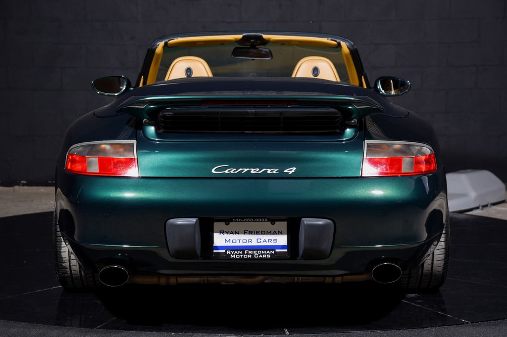 Porsche 996 Carrera 4