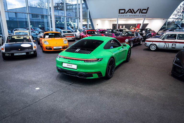 Porsche 992 Carrera GTS