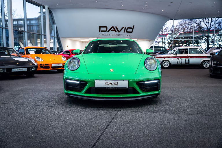 Porsche 992 Carrera GTS