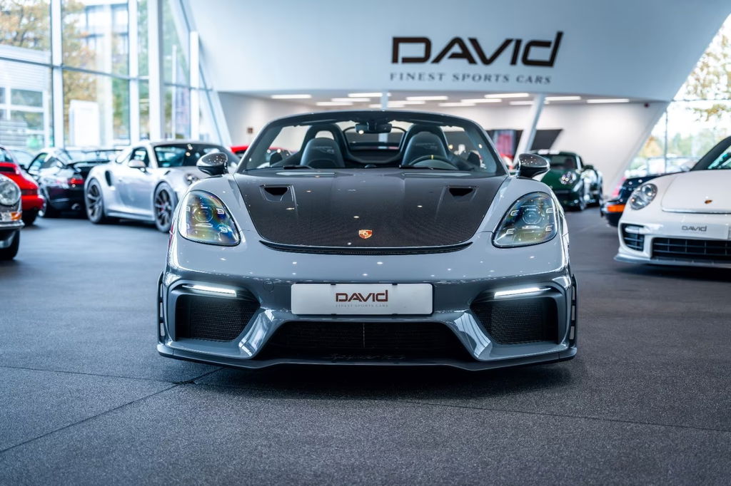 Porsche 718 Spyder RS