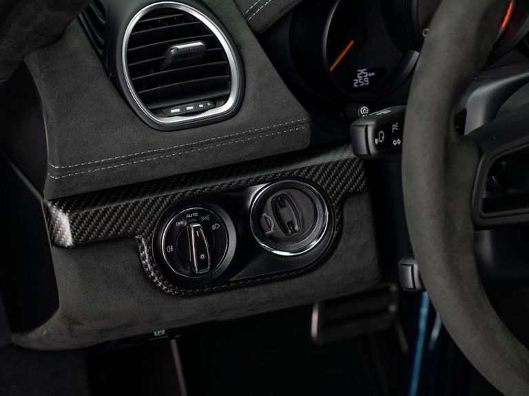 Porsche 718 Cayman GT4 RS