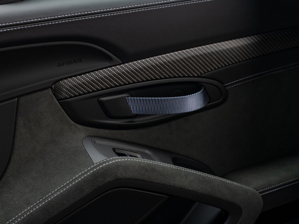 Porsche 718 Cayman GT4 RS