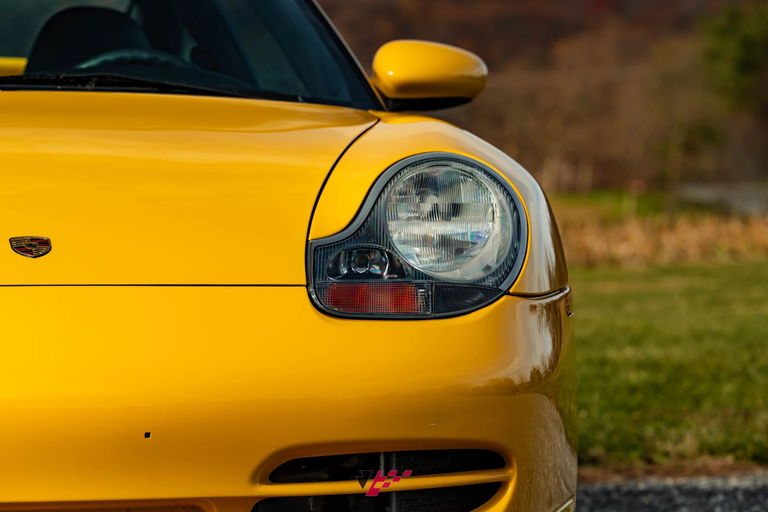 Porsche 996 Carrera 4