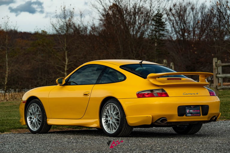 Porsche 996 Carrera 4