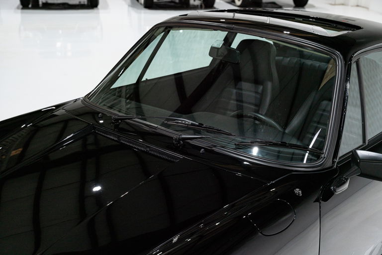 Porsche 911 Carrera (US)