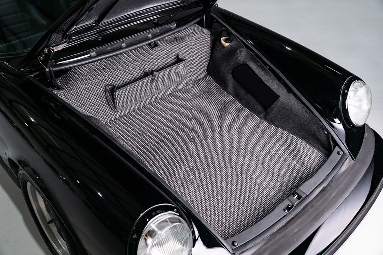 Porsche 911 Carrera (US)