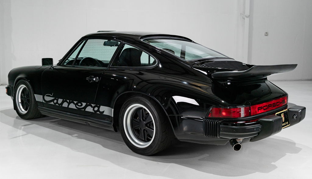 Porsche 911 Carrera (US)