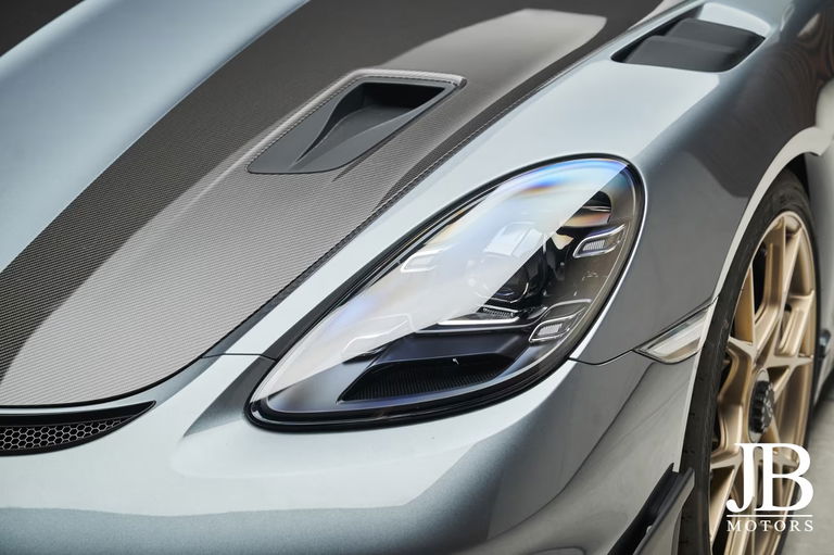 Porsche 718 Spyder RS