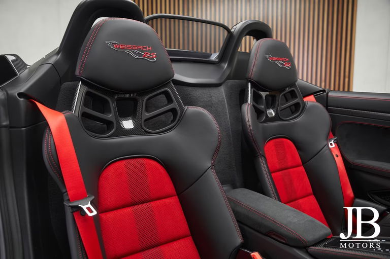 Porsche 718 Spyder RS