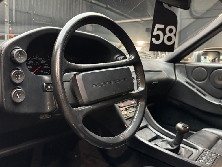 Porsche 928 S4