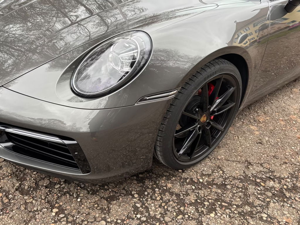 Porsche 992 Carrera 4S