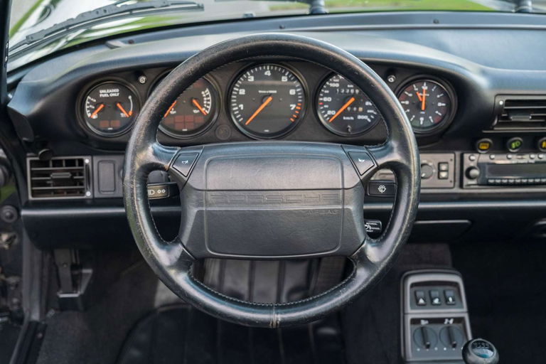 Porsche 964 Carrera 4