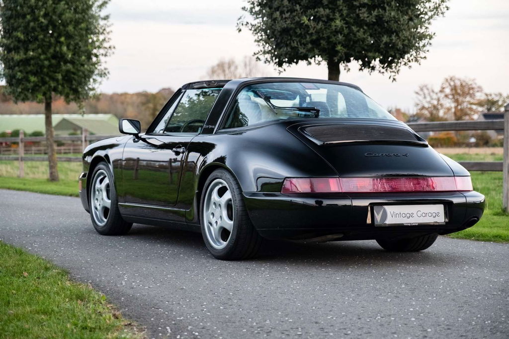 Porsche 964 Carrera 4