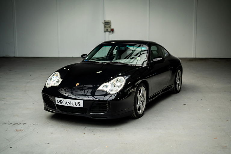 Porsche 996 Carrera 4S