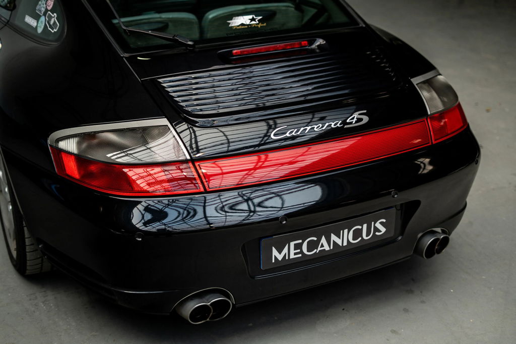 Porsche 996 Carrera 4S