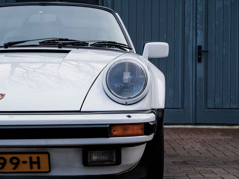 Porsche 911 Carrera 3.2 (US)