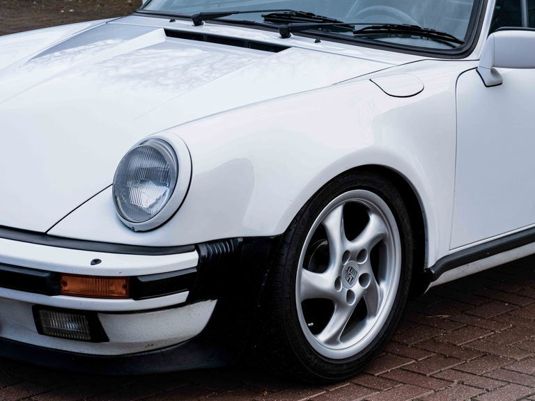 Porsche 911 Carrera 3.2 (US)