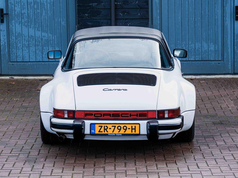 Porsche 911 Carrera 3.2 (US)