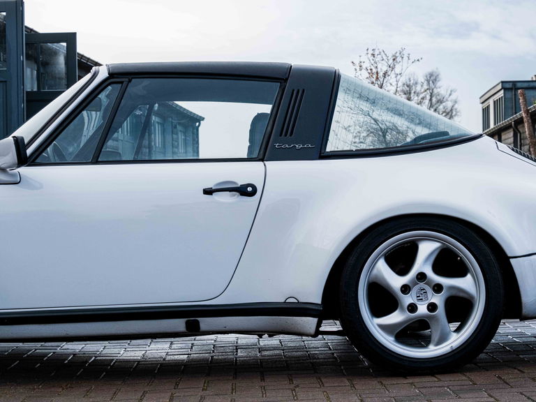 Porsche 911 Carrera 3.2 (US)