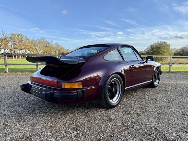 Porsche 911 Carrera 3.2