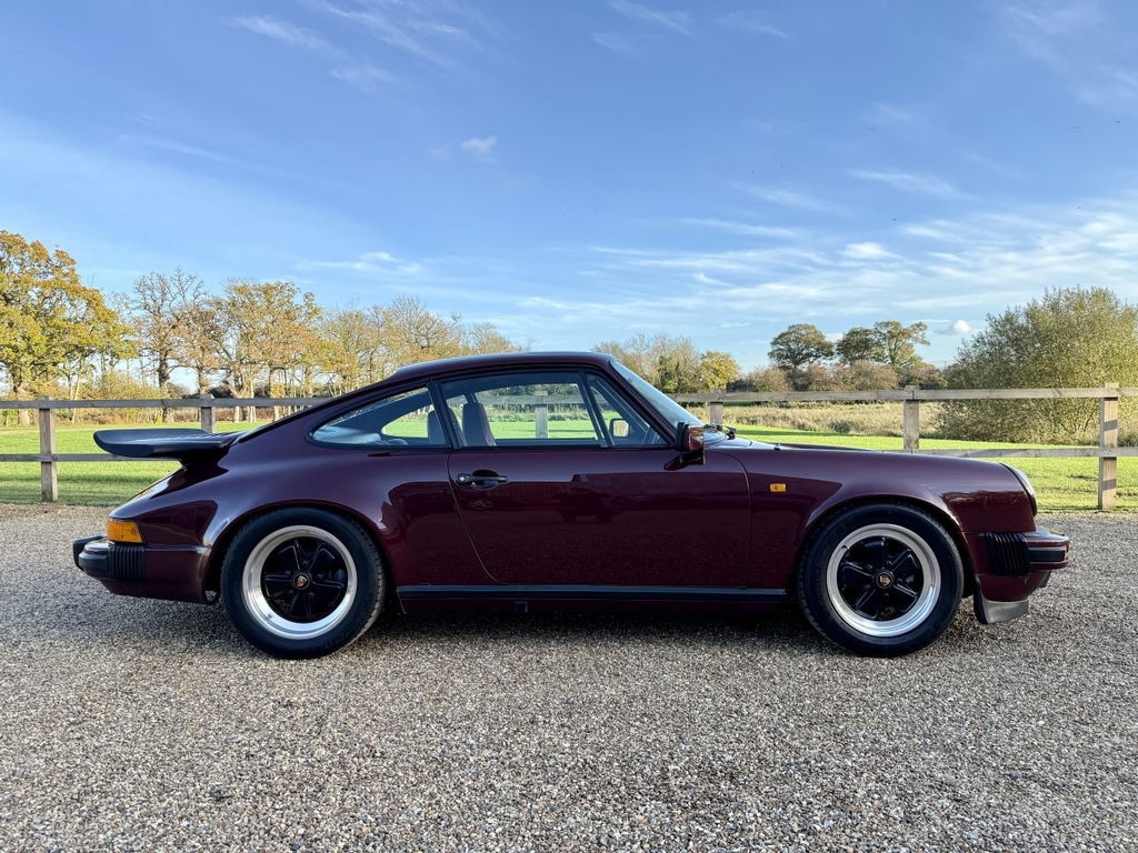 Porsche 911 Carrera 3.2