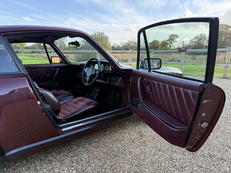 Porsche 911 Carrera 3.2