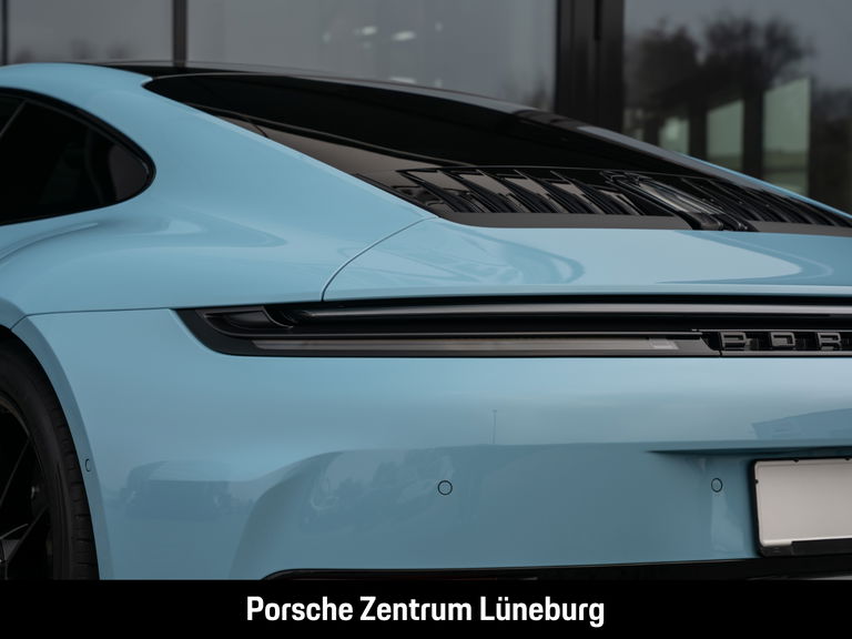 Porsche 992.2 Carrera 4 GTS
