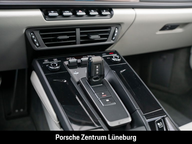 Porsche 992.2 Carrera 4 GTS