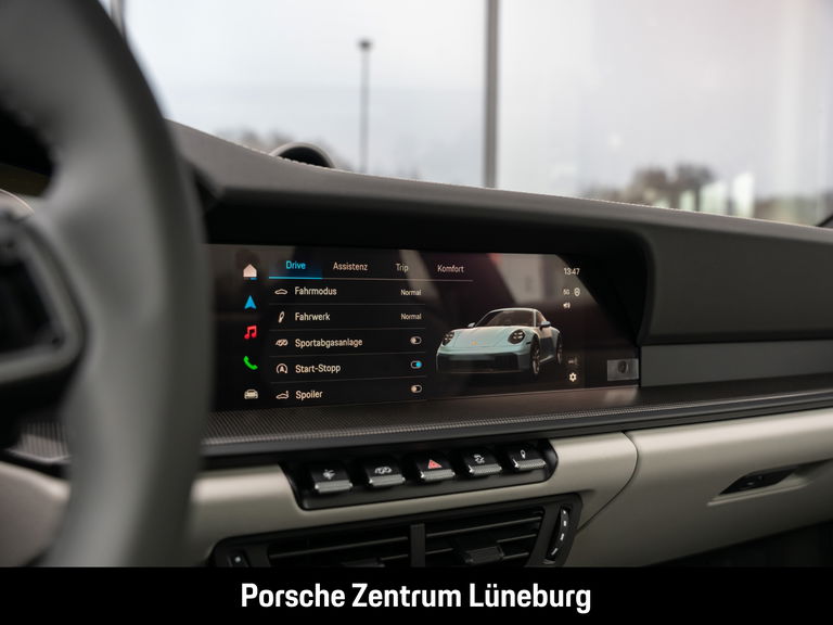 Porsche 992.2 Carrera 4 GTS