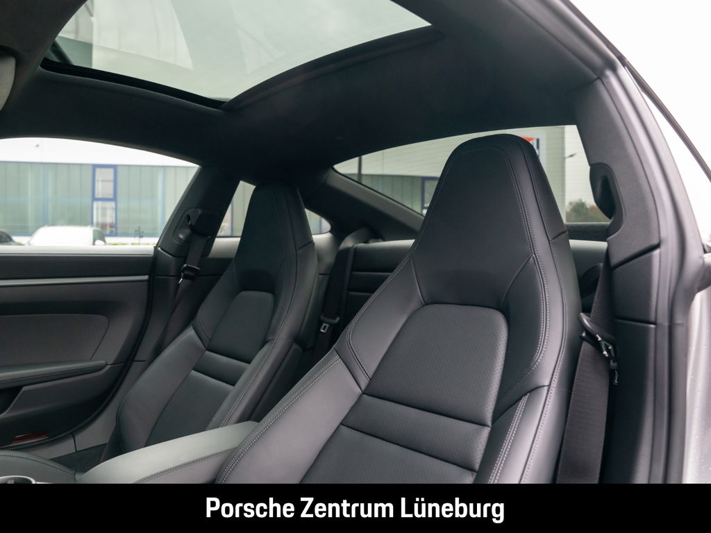 Porsche 992.2 Carrera