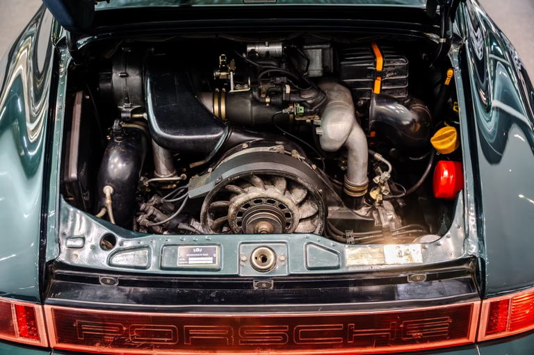 Porsche 964 Carrera 4