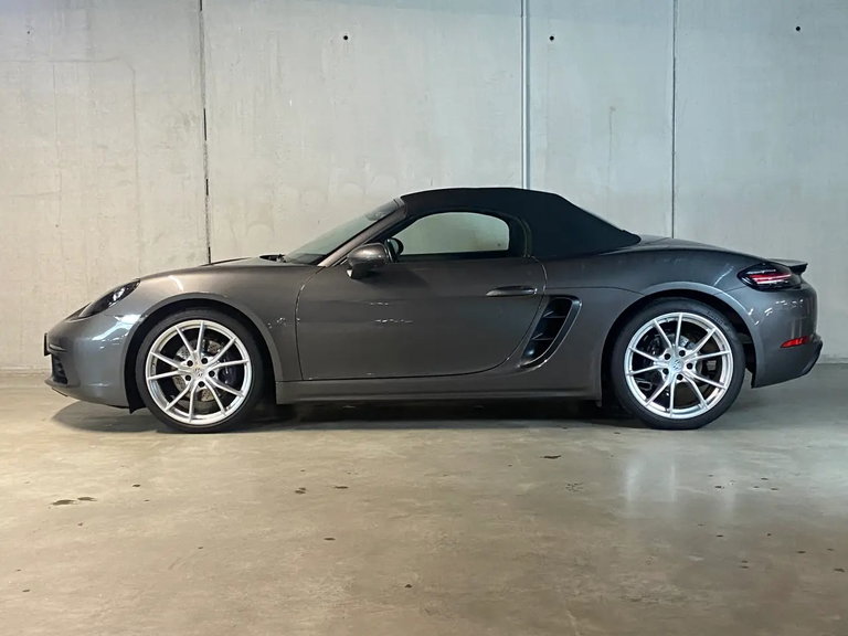 Porsche 718 Boxster