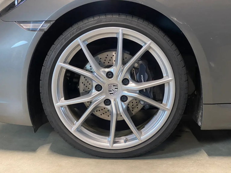 Porsche 718 Boxster