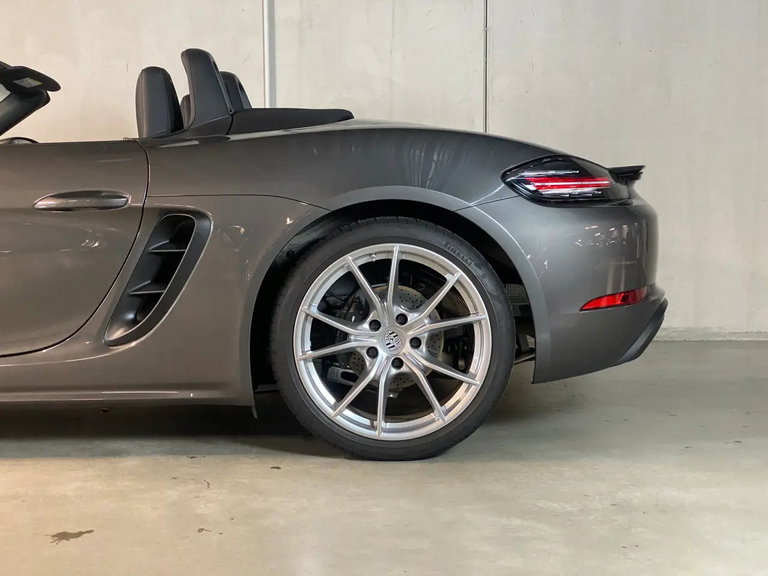 Porsche 718 Boxster