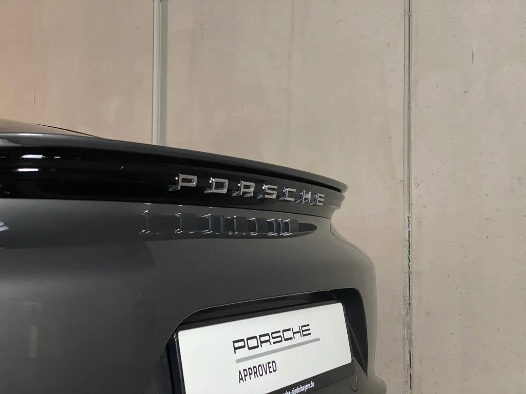 Porsche 718 Boxster