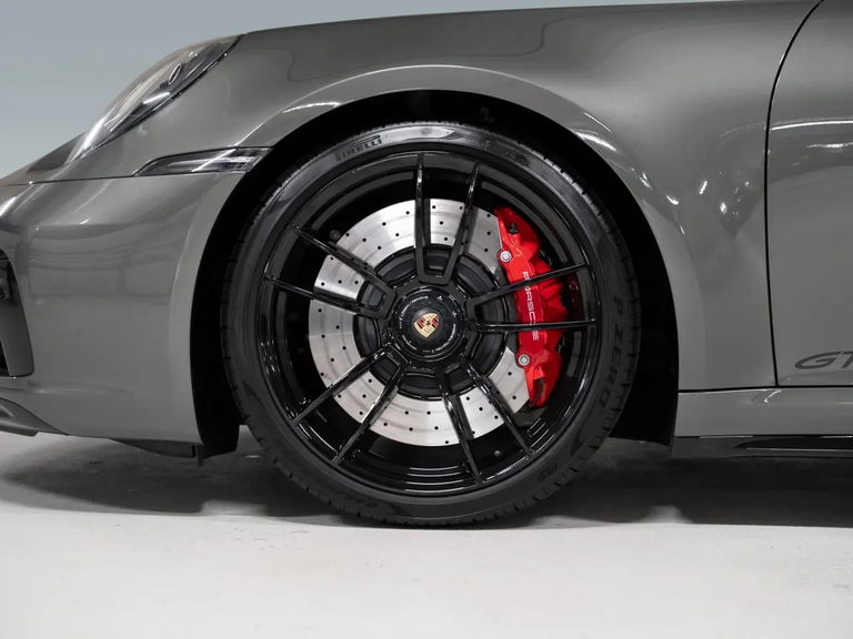 Porsche 992 Carrera GTS