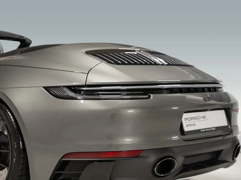 Porsche 992 Carrera GTS