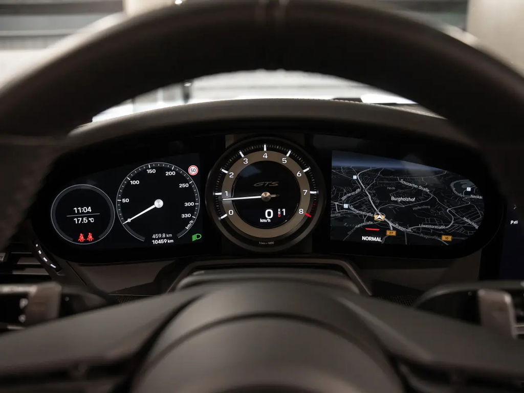 Porsche 992 Carrera GTS