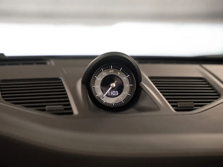 Porsche 992 Carrera GTS