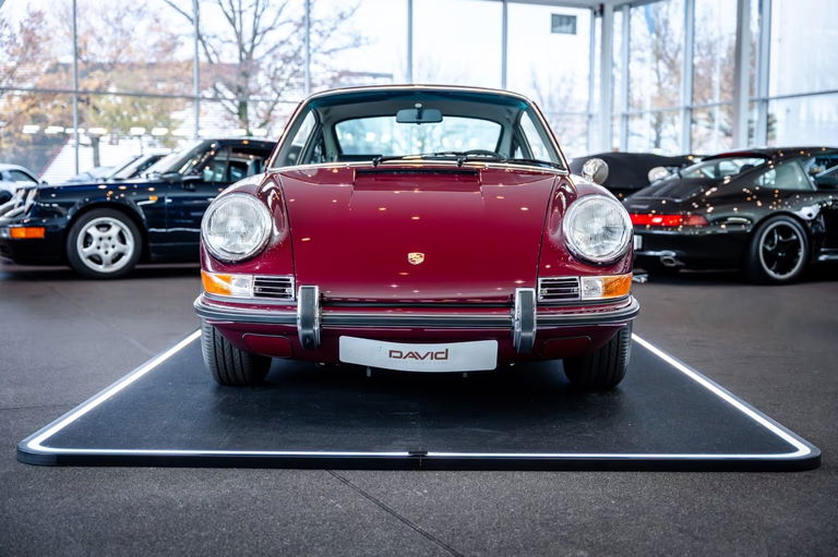 Porsche 911 E