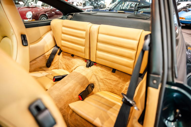 Porsche 964 Carrera 4