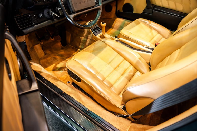 Porsche 964 Carrera 4
