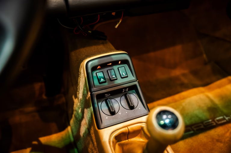 Porsche 964 Carrera 4